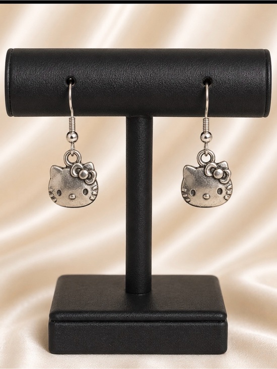 Hello Kitty Jewelry - Earrings Hello Kitty by Sanrio Company 925 Sterling Silver Drop Dangle
